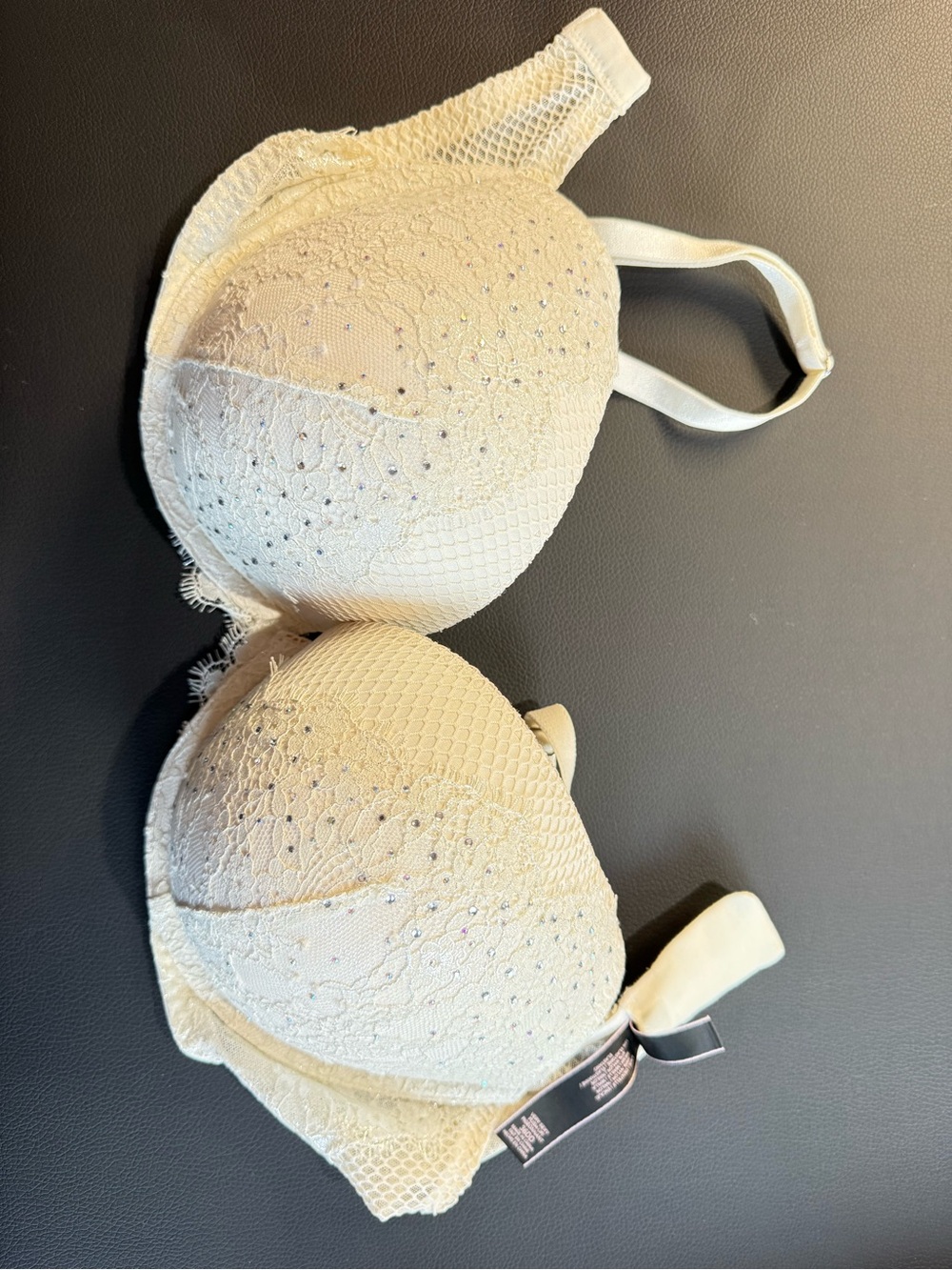 Victoria's Secret Ivory Embellished Lace Underwire Bra